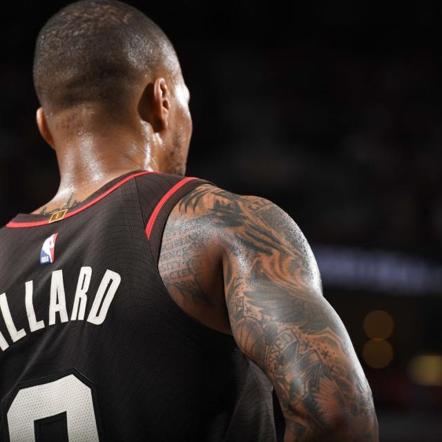 世界杯高清观看平台-利拉德释放离队信号，湖人有机会拉他组个三巨头吗